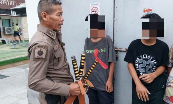 Young teens in Pattaya found with samurai swords and various weapons. The shocking discovery raises concerns about youth safety and crime in the area.