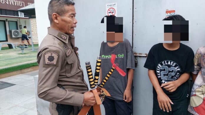 Young teens in Pattaya found with samurai swords and various weapons. The shocking discovery raises concerns about youth safety and crime in the area.